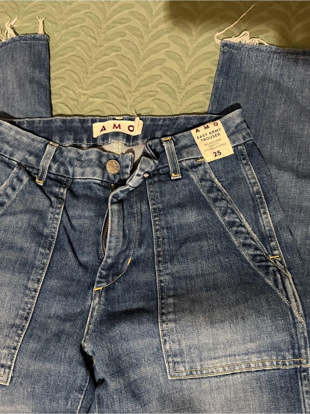 AMO High-Rise Trouser Jeans in Medium Blue Wash